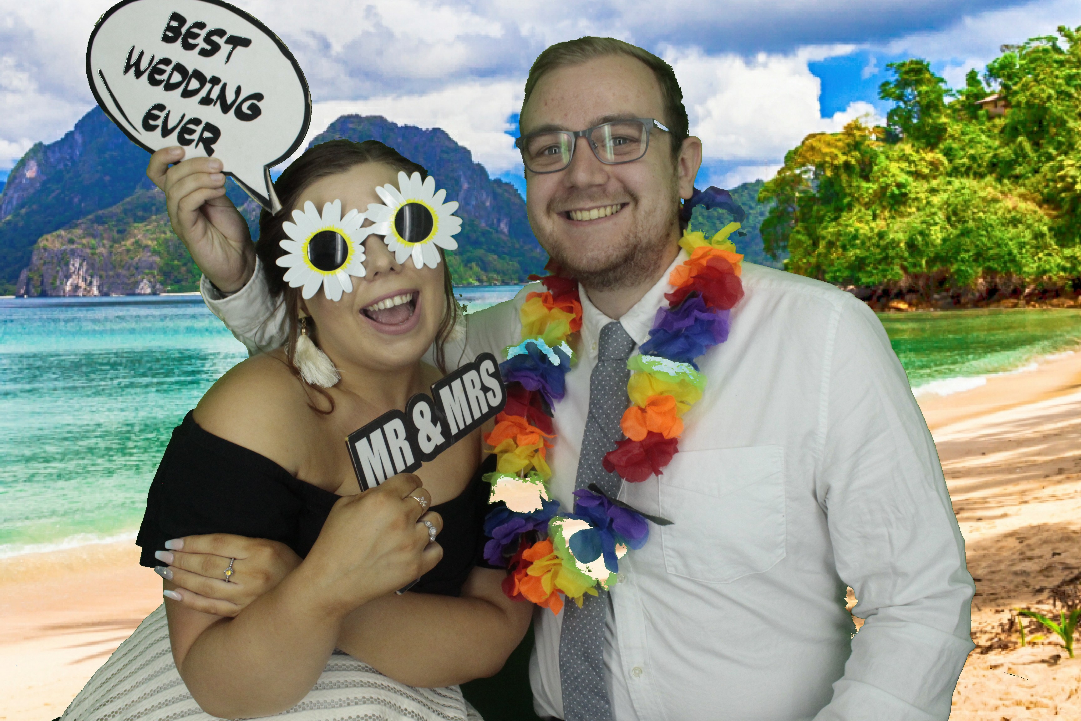 Mr & Mrs McIlvaney | View more photos from the event at gallery.myphotoboothexperience.co.uk/u/MyPhotoBoothExperienceLtd/Mr-Mrs-McIlvaney